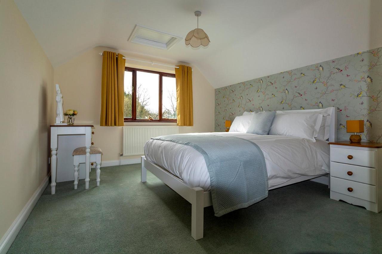 Bransford Farm Fishery & B & B Exteriör bild