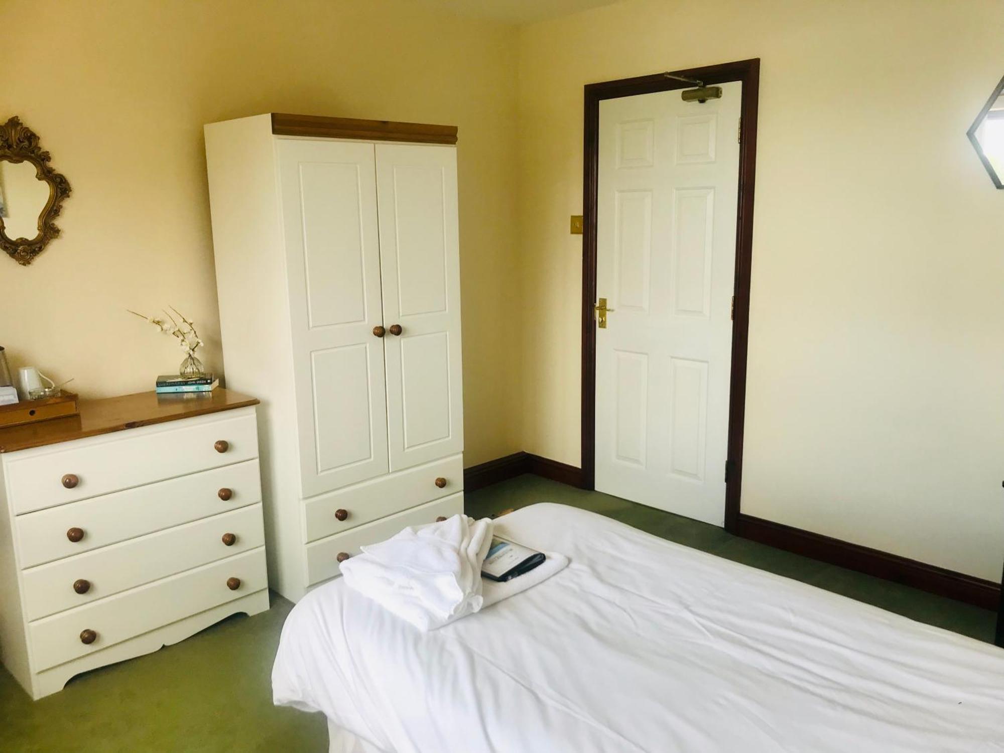 Bransford Farm Fishery & B & B Exteriör bild